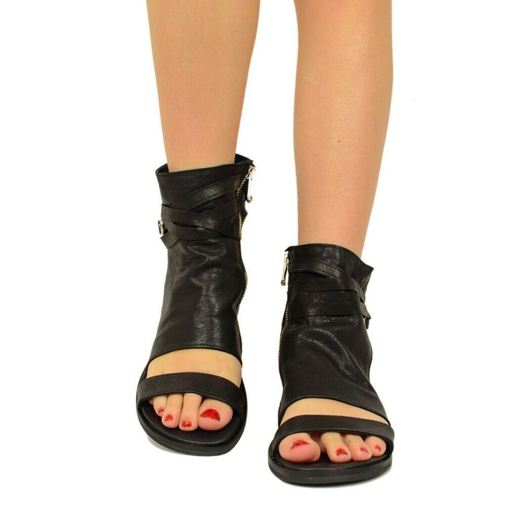 Le Pepite Soft Leather Ankle Sandals in Black – Size 40 (US 9) - Picture 2 of 12